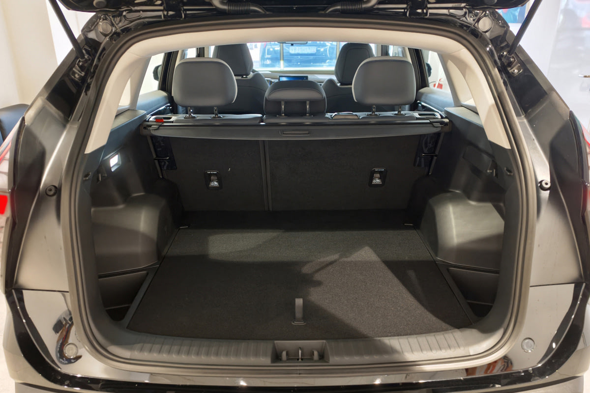 Фото GEELY Atlas II Люкс Черный металлик II 2026, №9