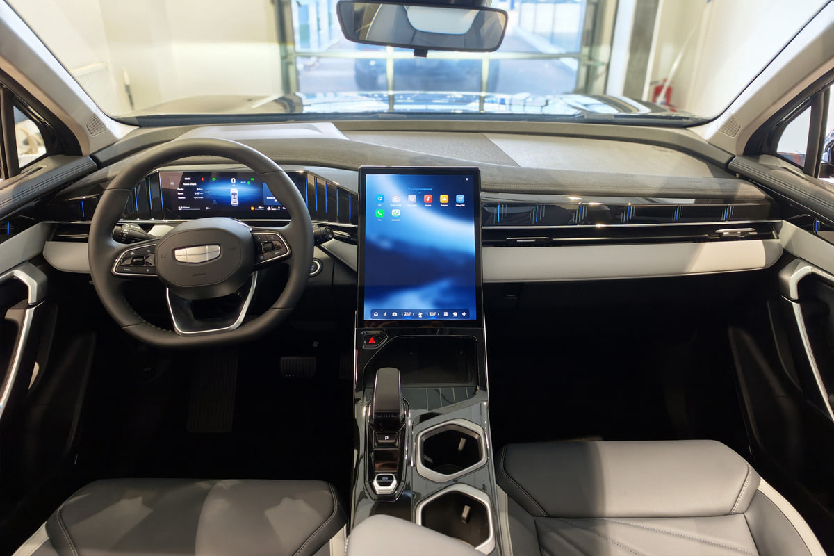 Фото GEELY Atlas II Люкс Черный металлик II 2026, №5