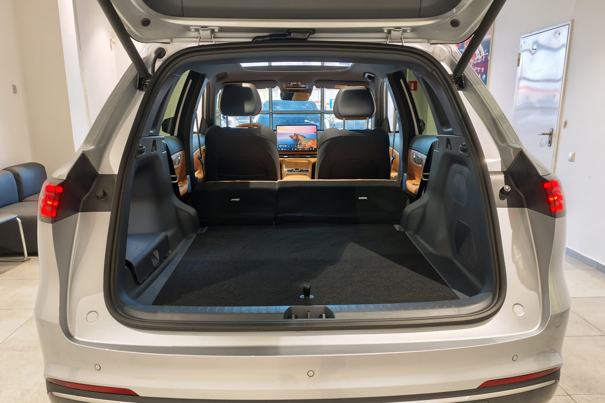 Фото GEELY EX5 Гибрид I EM-R Макс Серебристый металлик I 2026, №10
