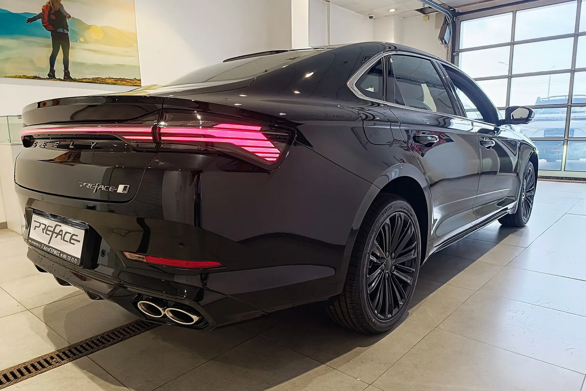 Фото GEELY Preface I Флагман Черный металлик I 2025, №2