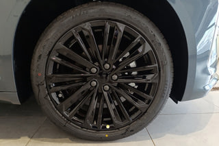 Фото GEELY Preface Флагман