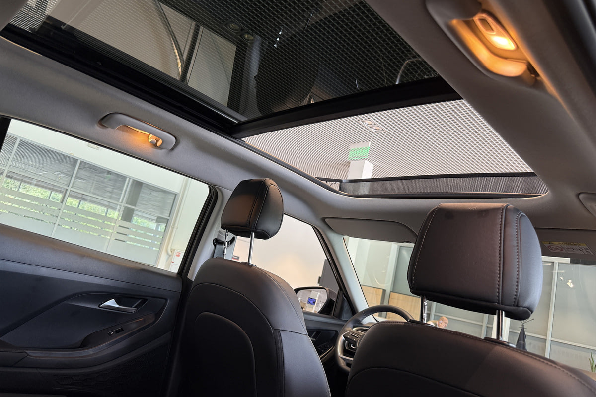 Фото HYUNDAI Creta (Solaris HC) I Лайфстайл + Продвинутый (Lifestyle + Advanced) Черный металлик I 2025, №12