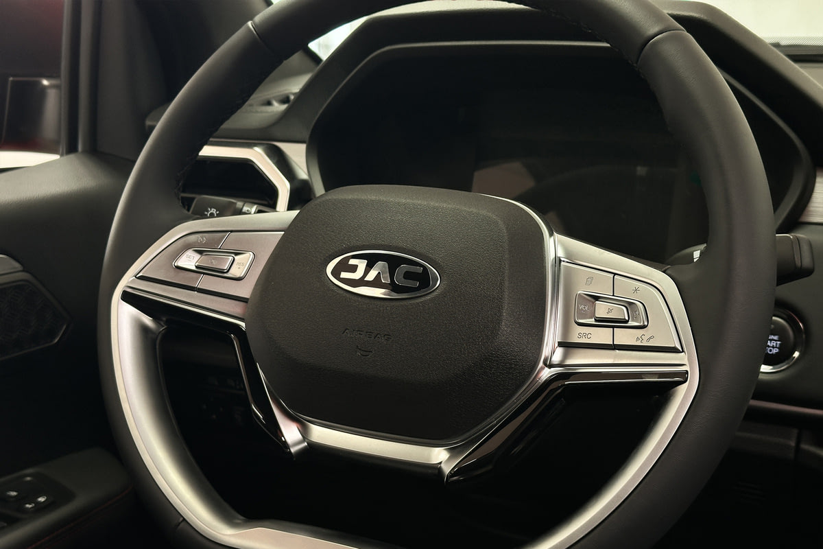 Фото JAC T9 I Эксплор 2.0TGDI Красный металлик I 2026, №8
