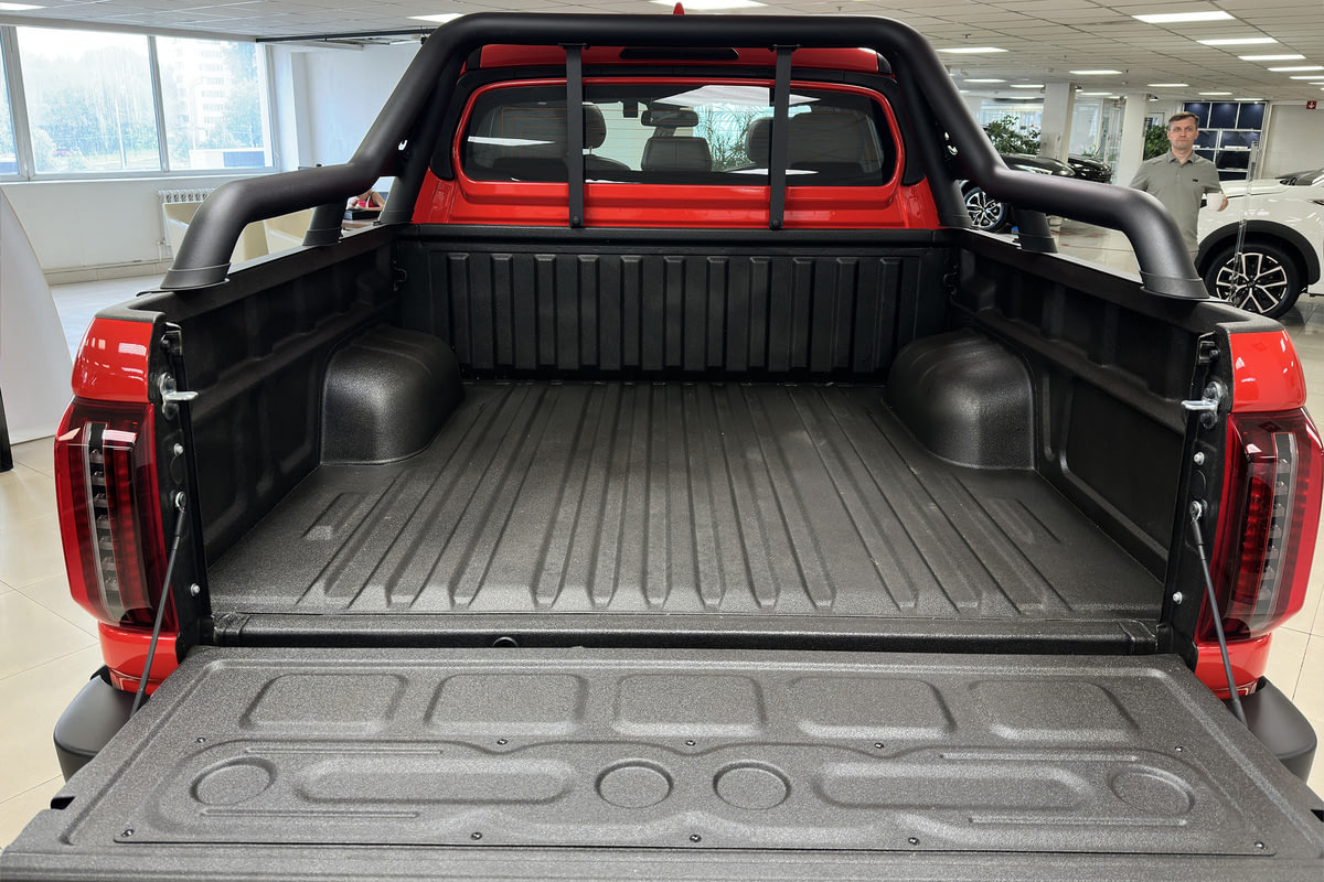 Фото JAC T9 I Эксплор 2.0TGDI Красный металлик I 2026, №5
