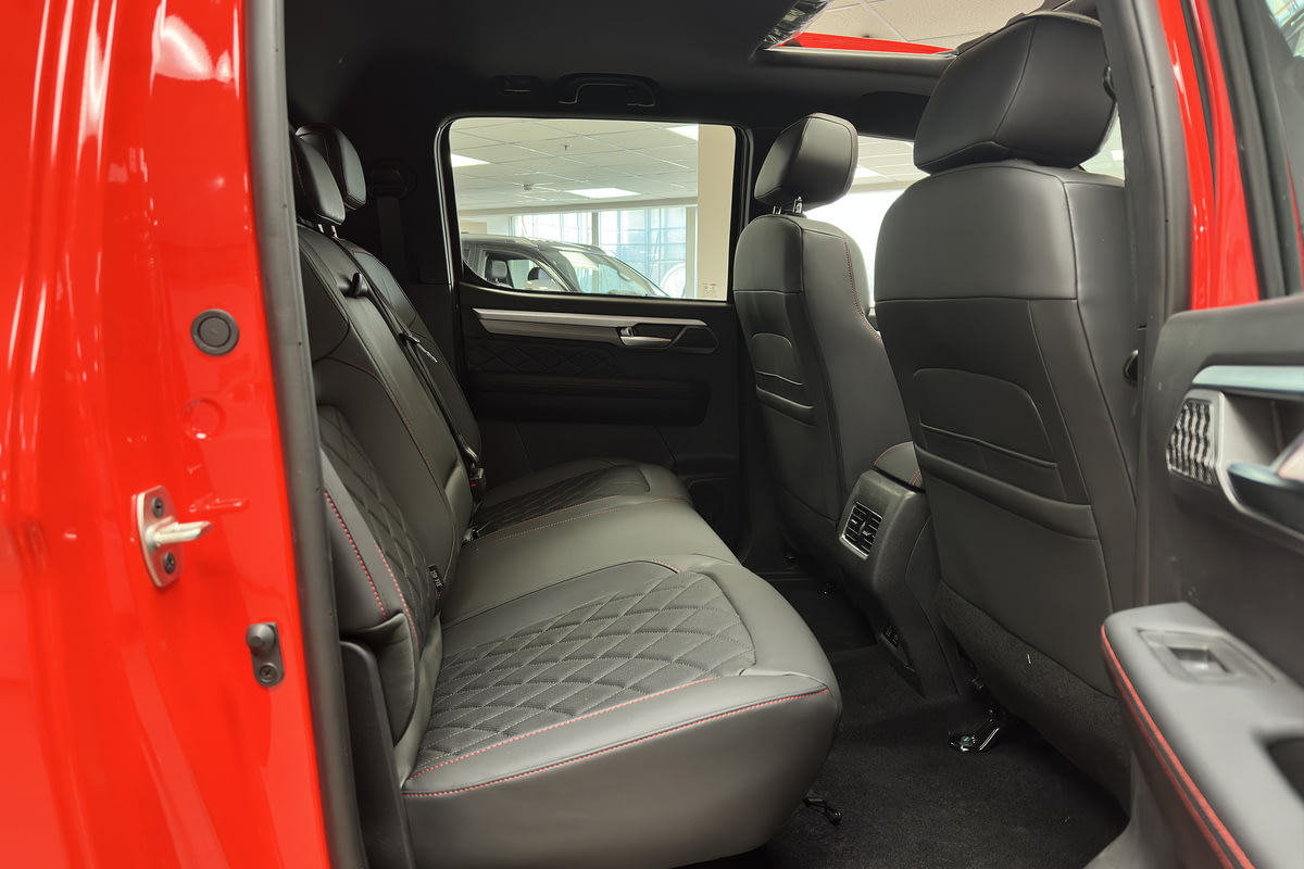 Фото JAC T9 I Эксплор 2.0TGDI Красный металлик I 2026, №15