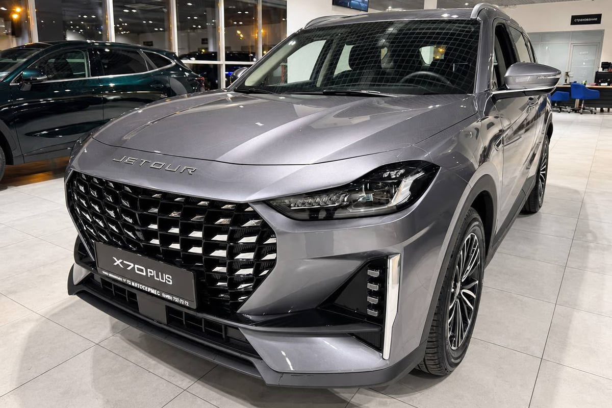 Фото JETOUR X70+ I Рестайлинг Комфорт Серый металлик I Рестайлинг 2026, №1