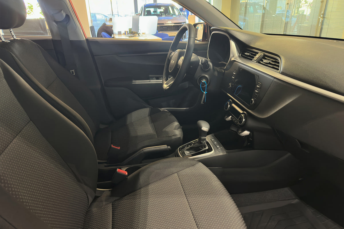 Фото Kia Rio X (Solaris KRX) I Люкс АВ (Luxe AV) Оранжевый металлик I 2025, №6