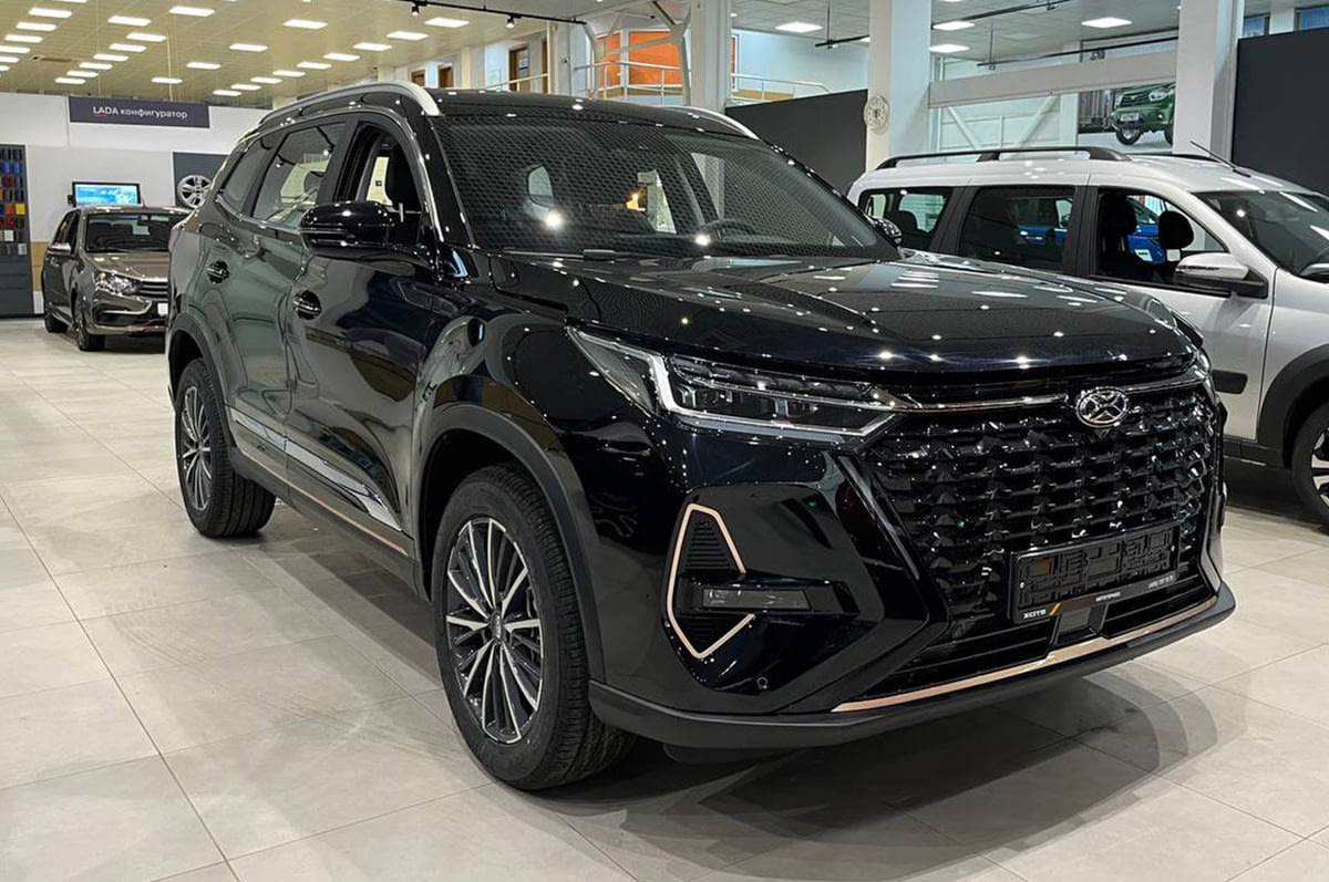 Фото XCITE X-Cross 8 I Рестайлинг Techno 4WD Глубокий черный I РЕСТАЙЛИНГ 2025, №3