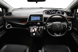 Фото TOYOTA Sienta II Рестайлинг с пробегом