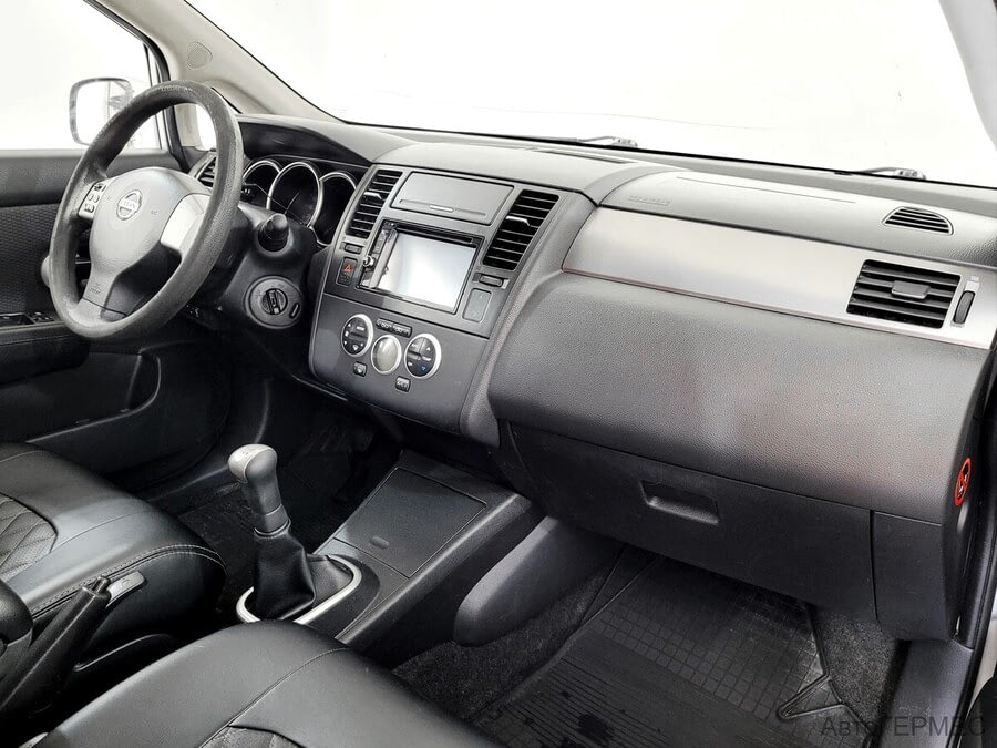 Фото NISSAN Tiida I с пробегом | №11 Фото NISSAN Tiida I с пробегом | №11