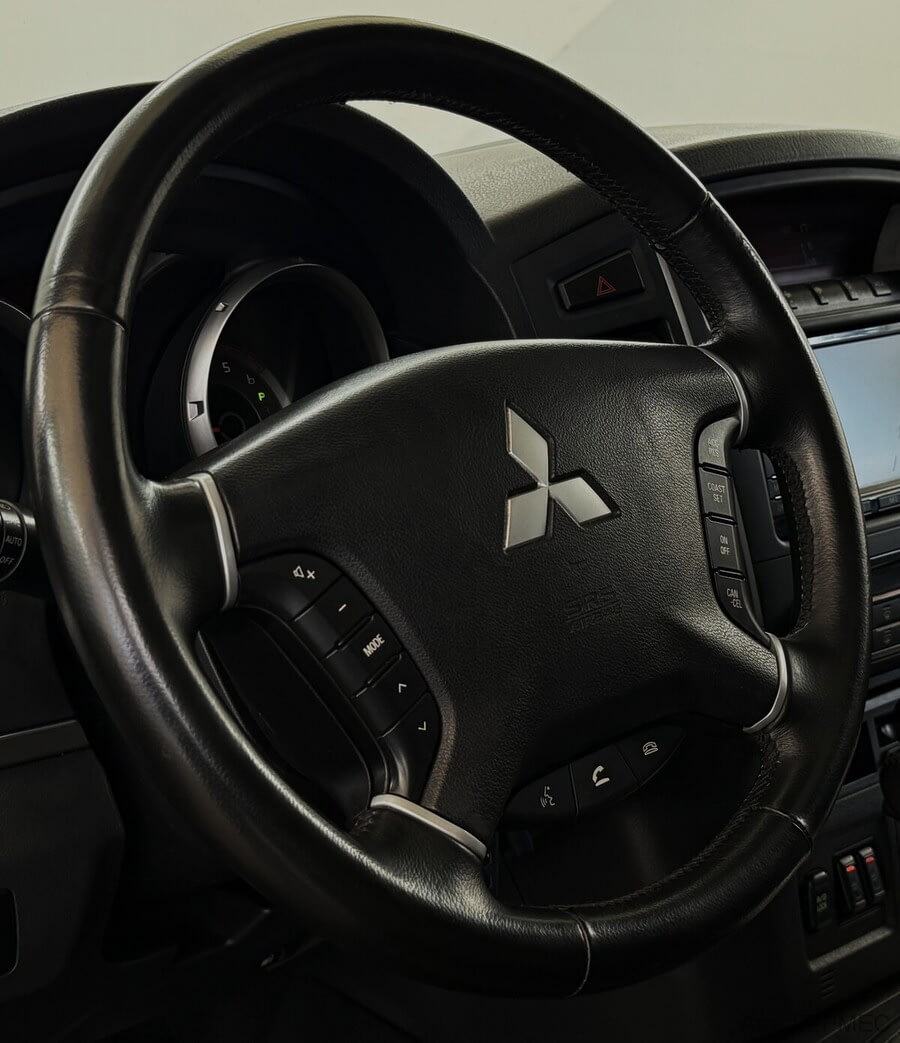 Фото MITSUBISHI Pajero IV Рестайлинг 1 с пробегом | №13