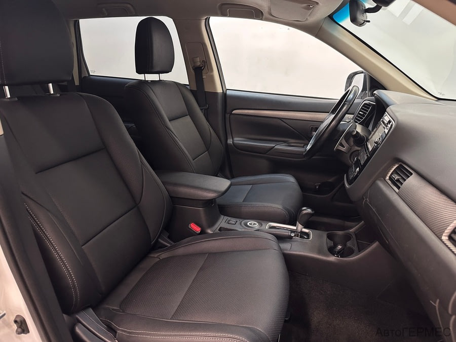 Фото MITSUBISHI Outlander III с пробегом | №13 Фото MITSUBISHI Outlander III с пробегом | №13