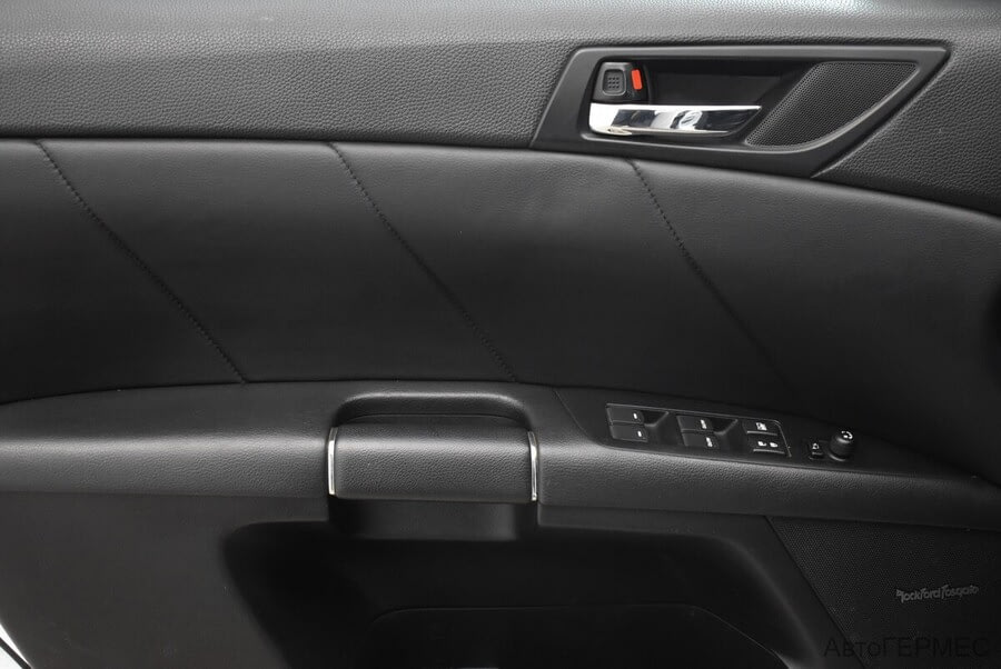 Фото SUZUKI Kizashi I с пробегом | №10