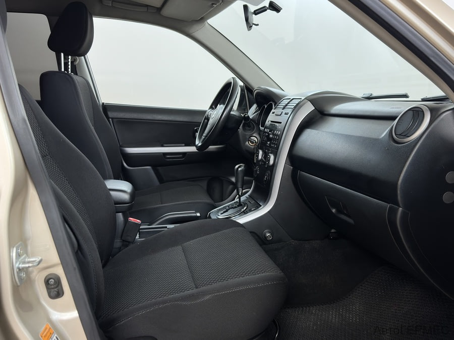 Фото SUZUKI Grand Vitara III с пробегом | №11 Фото SUZUKI Grand Vitara III с пробегом | №11