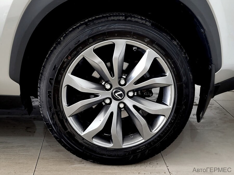 Фото LEXUS Nx I с пробегом | №16