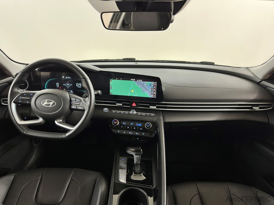 Фото HYUNDAI Elantra VII (CN7) рестйлинг с пробегом | №5