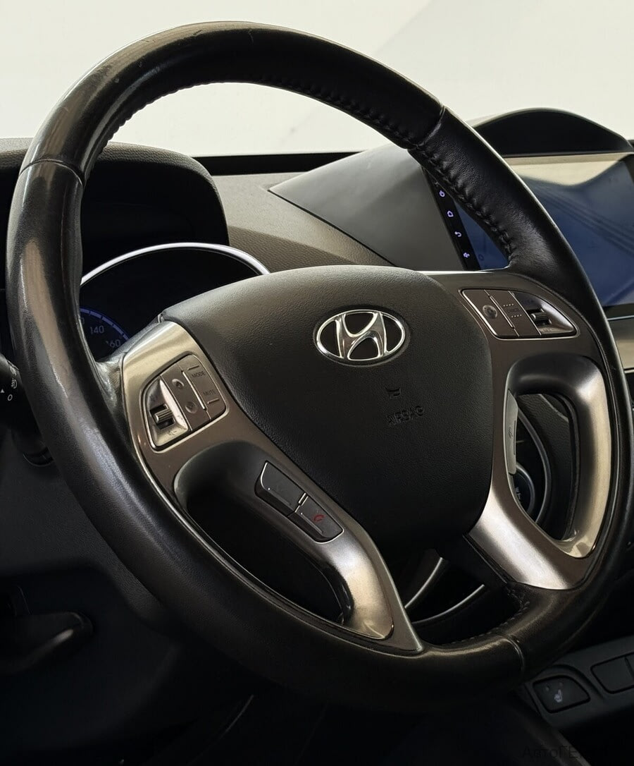 Фото HYUNDAI ix35 I с пробегом | №11