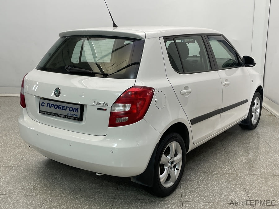 Фото SKODA Fabia II Рестайлинг с пробегом | №4