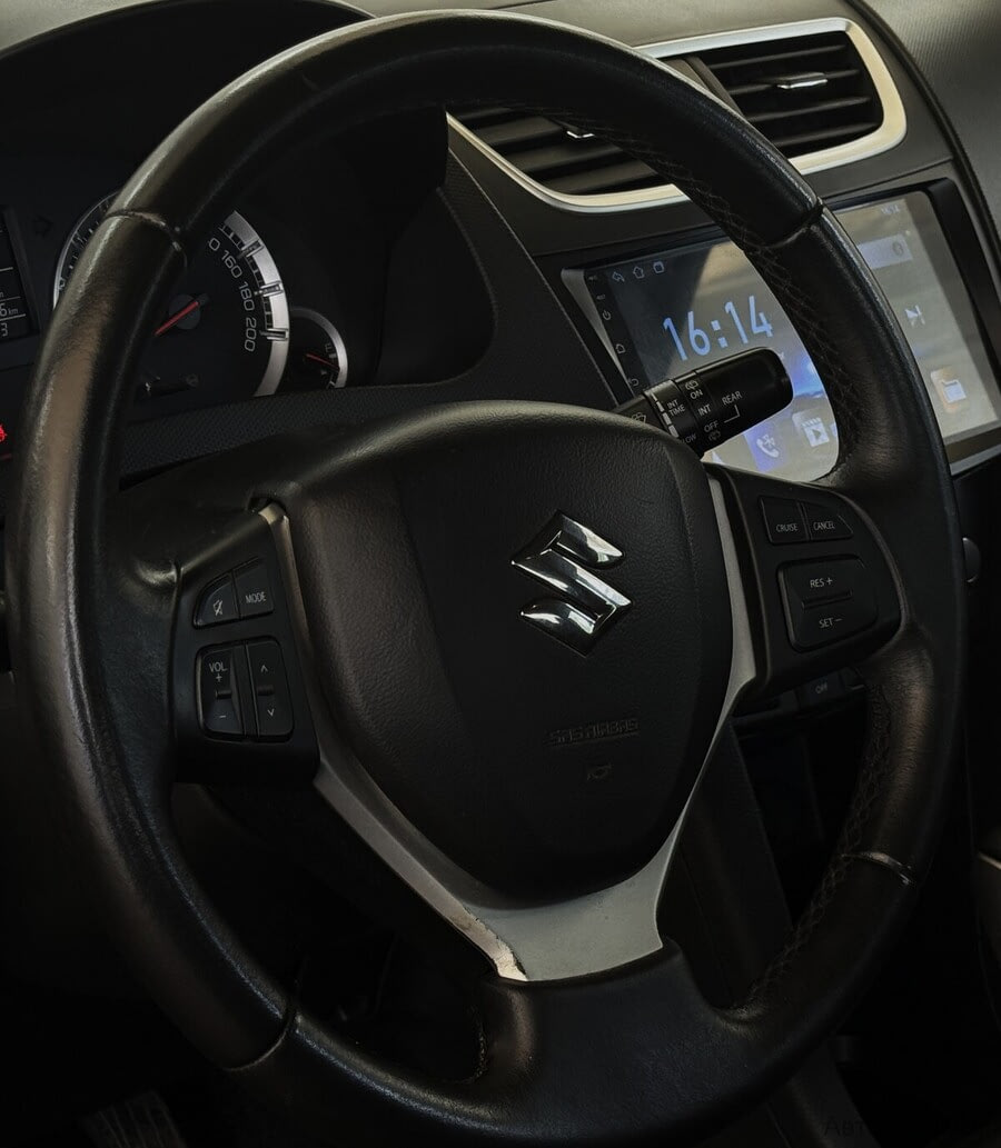 Фото SUZUKI Swift IV Рестайлинг с пробегом | №10