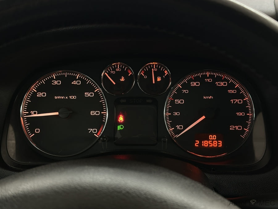 Фото PEUGEOT 307 I Рестайлинг с пробегом | №6