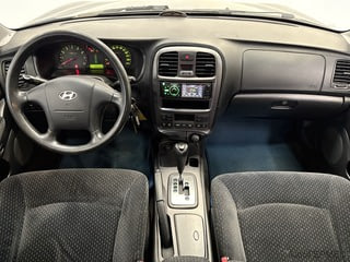 Фото HYUNDAI Sonata IV (EF) Рестайлинг с пробегом Фото HYUNDAI Sonata IV (EF) Рестайлинг с пробегом