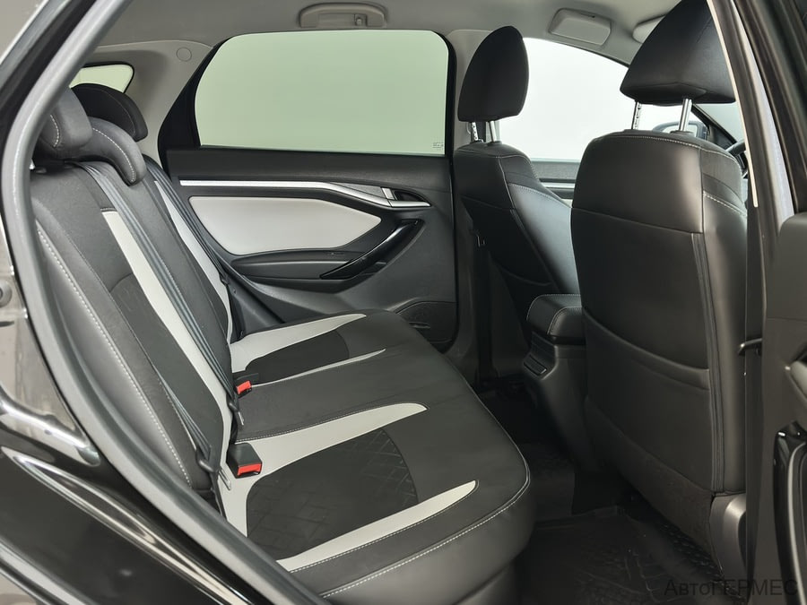 Фото LADA VESTA SW CROSS I Vesta SW Cross с пробегом | №12