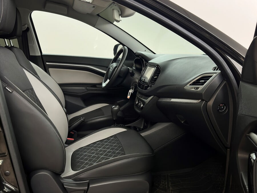Фото LADA VESTA SW CROSS I Vesta SW Cross с пробегом | №11
