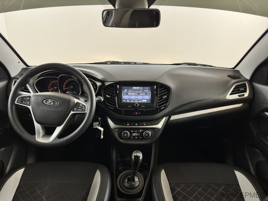 Фото LADA VESTA SW CROSS I Vesta SW Cross с пробегом | №5