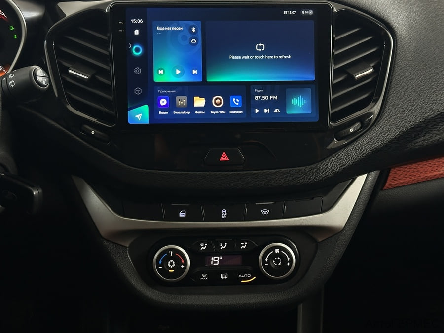 Фото LADA VESTA SW CROSS I Vesta SW Cross с пробегом | №7