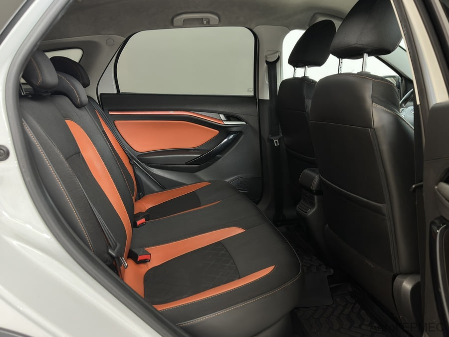 Фото LADA VESTA SW CROSS I Vesta SW Cross с пробегом | №14