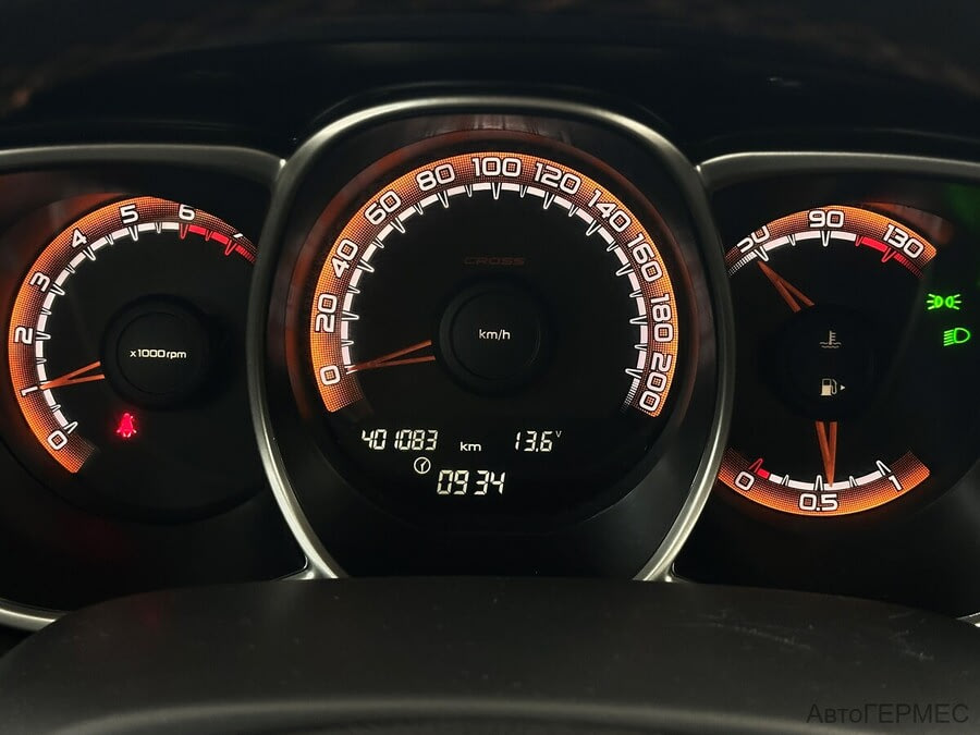 Фото LADA VESTA SW CROSS I Vesta SW Cross с пробегом | №6