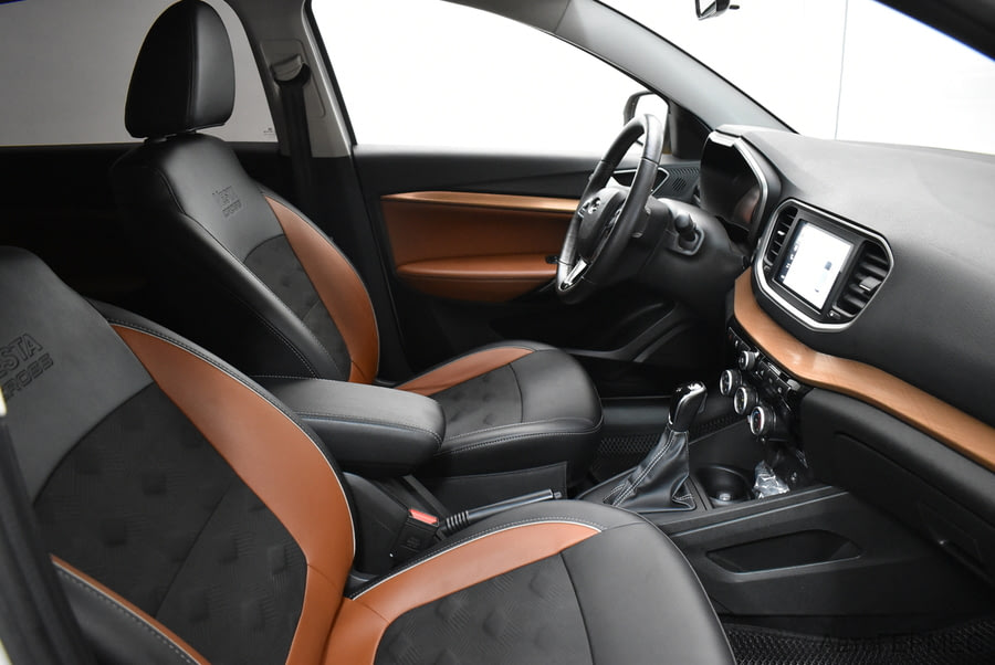 Фото LADA VESTA SW CROSS I Рестайлинг с пробегом | №13