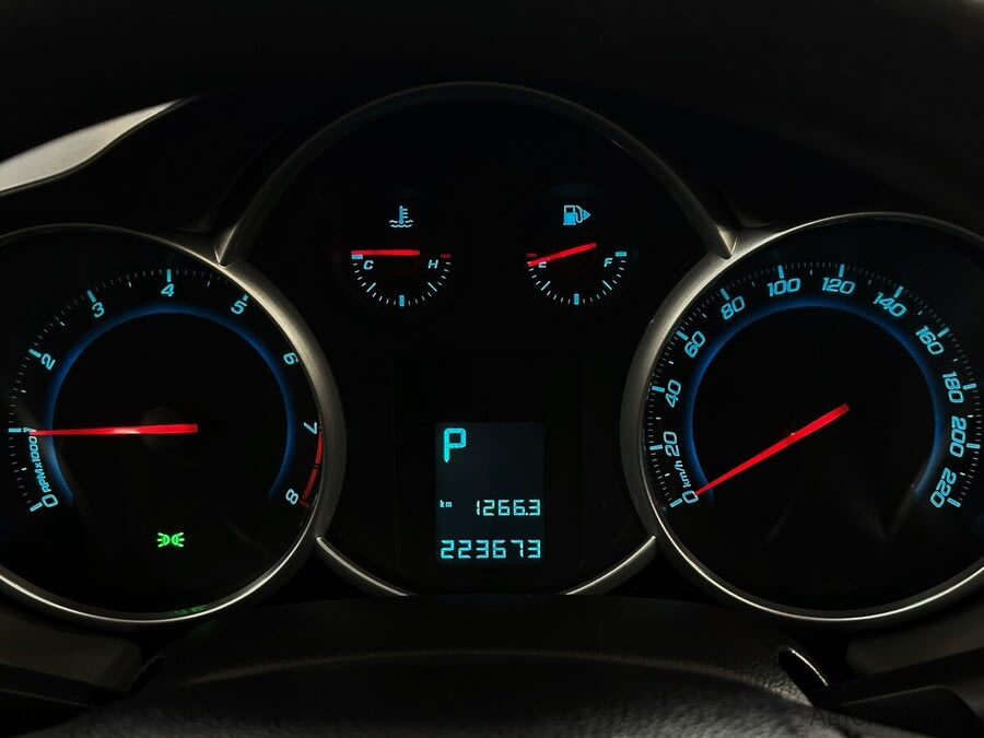 Фото Chevrolet Cruze I Рестайлинг с пробегом | №6