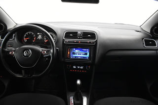 Фото Volkswagen Polo V Рестайлинг с пробегом