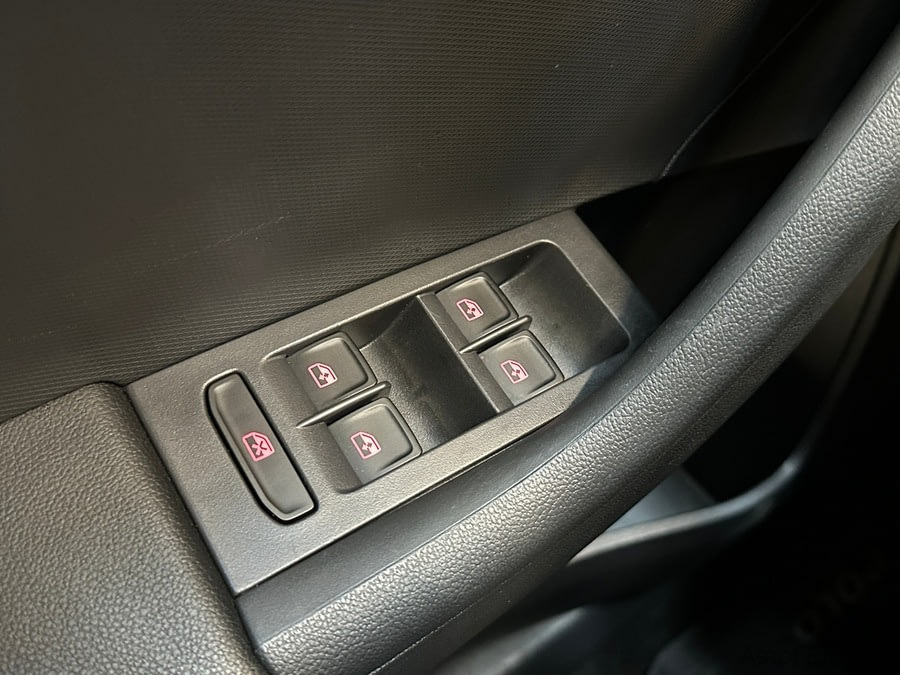 Фото Volkswagen Polo VI с пробегом | №13 Фото Volkswagen Polo VI с пробегом | №13