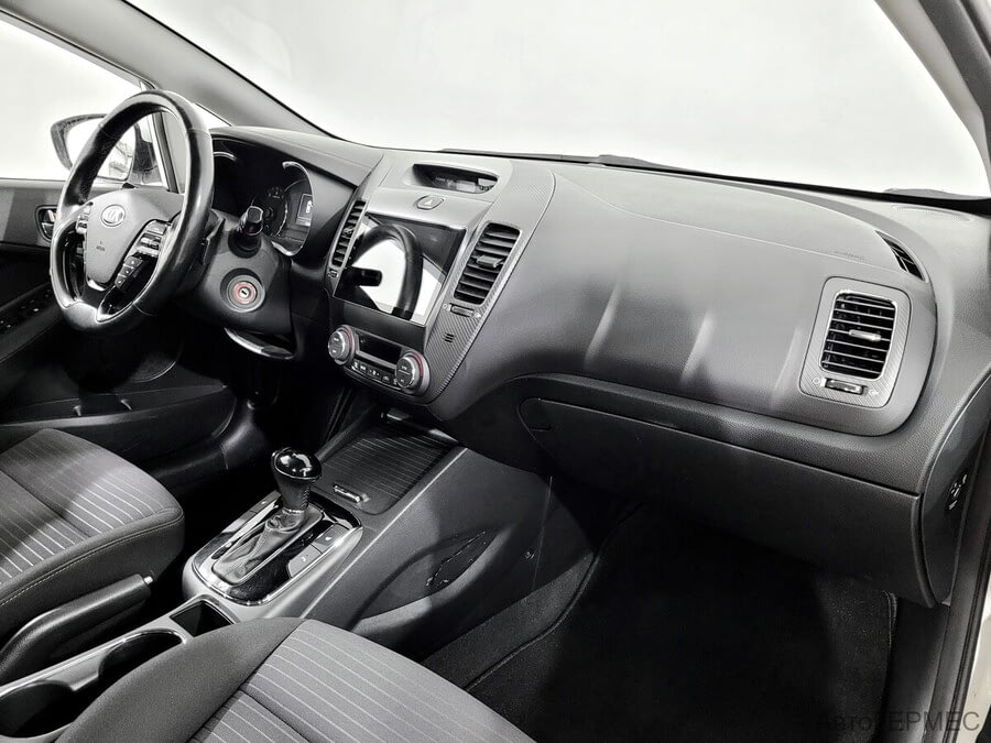 Фото Kia Cerato III Рестайлинг (CLASSIC) с пробегом | №11