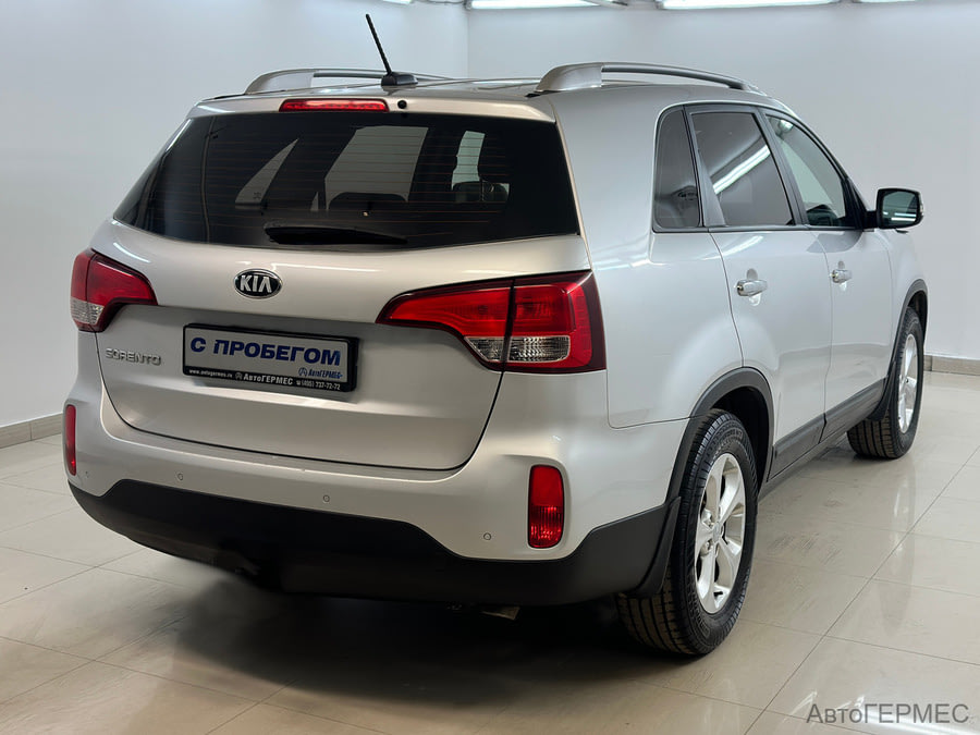 Фото Kia Sorento II Рестайлинг с пробегом | №4