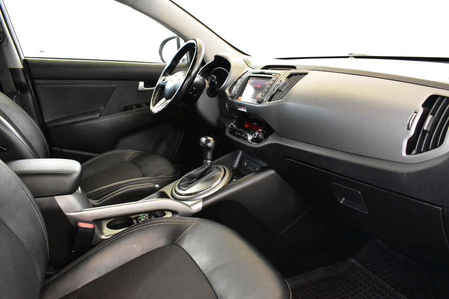 Фото Kia Sportage III Рестайлинг с пробегом | №12
