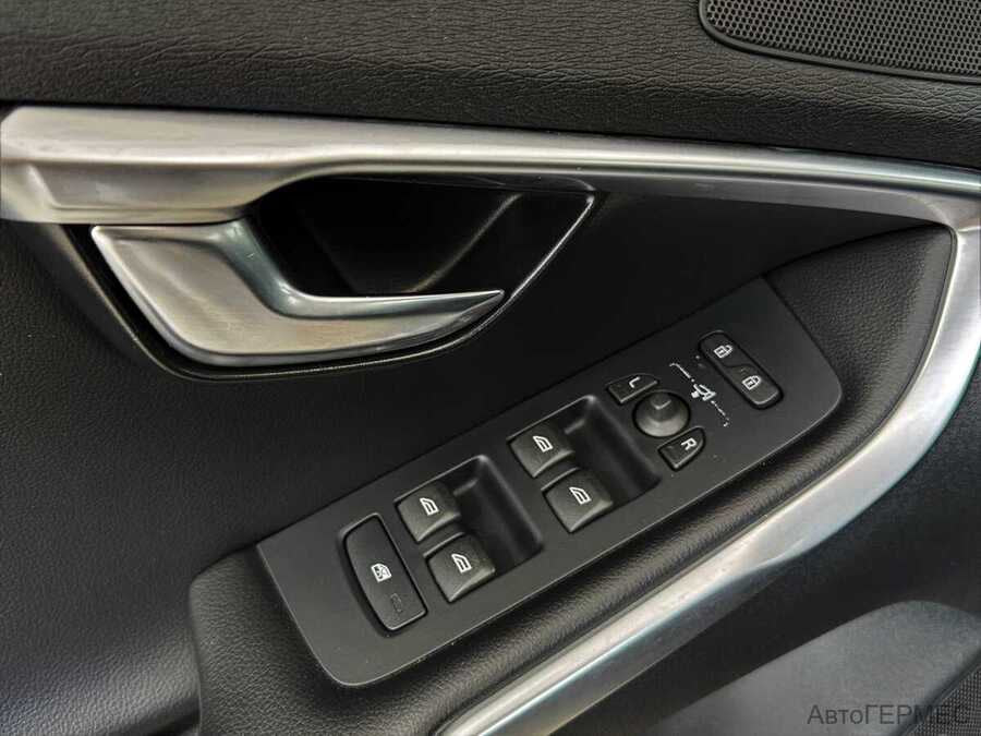 Фото VOLVO V40 Cross Country I с пробегом | №11