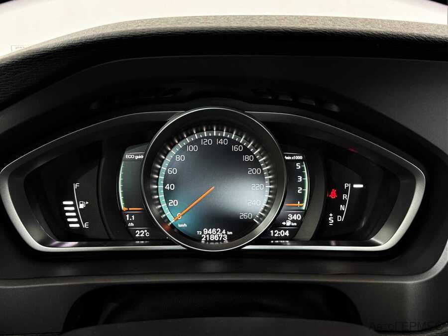Фото VOLVO V40 Cross Country I с пробегом | №6