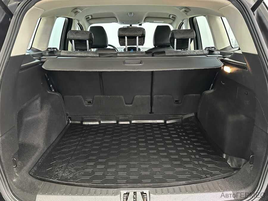 Фото Ford Kuga II Рестайлинг с пробегом | №13