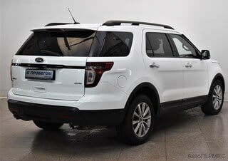 Фото Ford Explorer V с пробегом