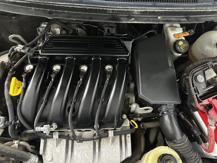 Фото NISSAN Almera III (G15) с пробегом | №16