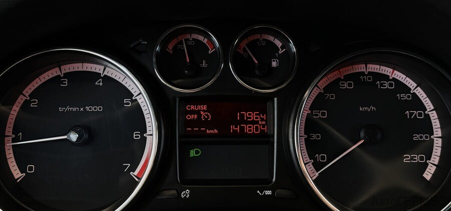 Фото PEUGEOT 408 I Рестайлинг с пробегом | №6