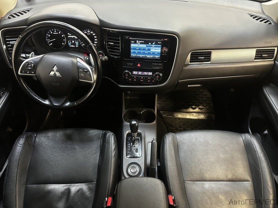 Фото MITSUBISHI Outlander III Рестайлинг с пробегом | №5