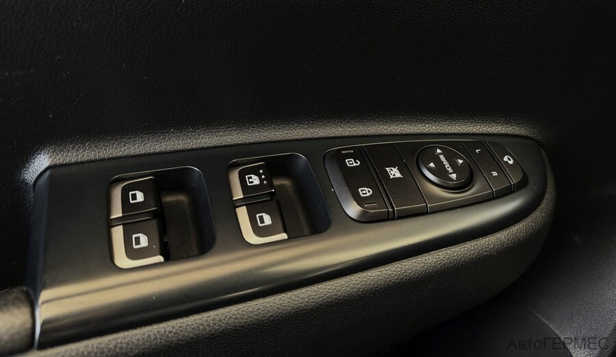 Фото Kia RIO X IV Рестайлинг с пробегом | №10