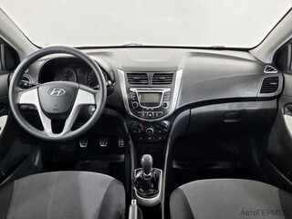 Фото HYUNDAI Solaris I с пробегом