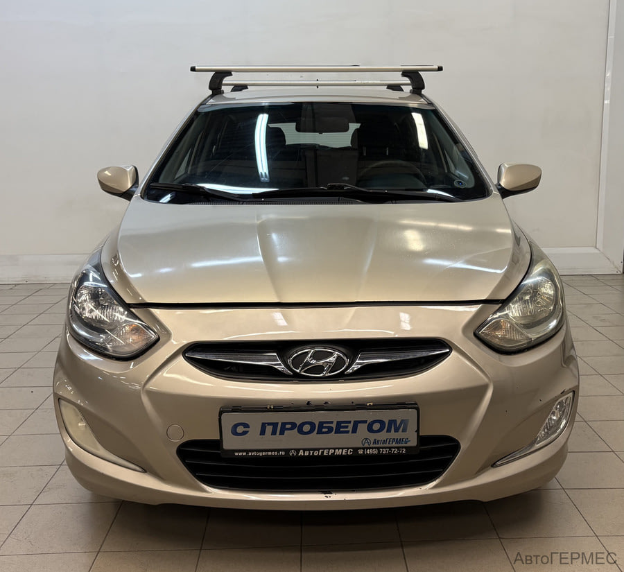 Фото HYUNDAI Solaris I с пробегом | №2