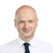 Брюхов Павел, Продавец-консультант