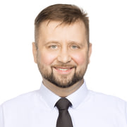 Чесноков Максим, Продавец-консультант